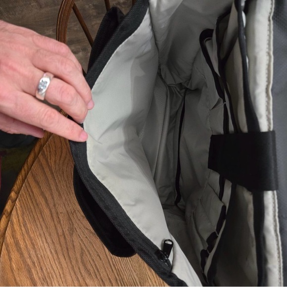 Chrome Industries Soma Messenger Bag - Picture 7 of 8